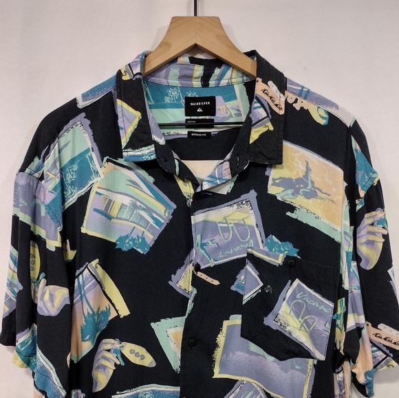 Quiksilver Vacancy Short Sleeve Hawaiian Shirt Men's XXL Modern Fit Beach - Picture 2 of 9